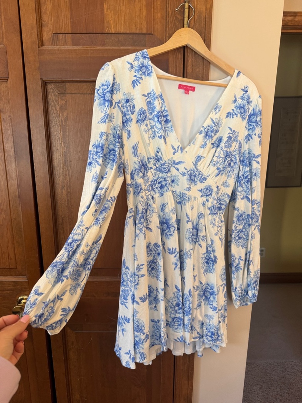 Women’s V-Neck Floral Long-Sleeve Mini Dress - Blue on Cream size Large